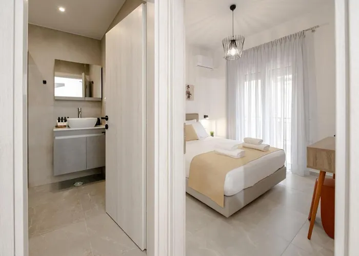 Minimal Chic Retreat 아파트