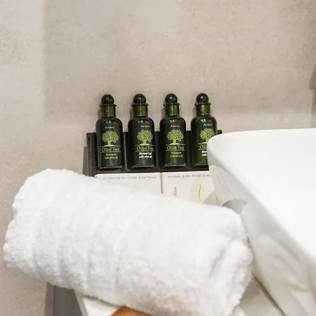 Minimal Chic Retreat * חאניה