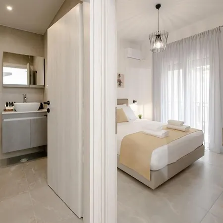 Minimal Chic Retreat דירה