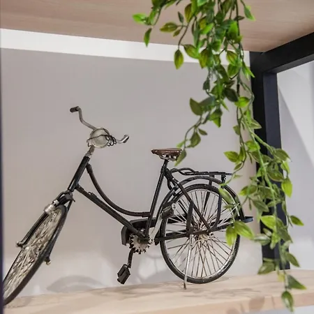 דירה Minimal Chic Retreat